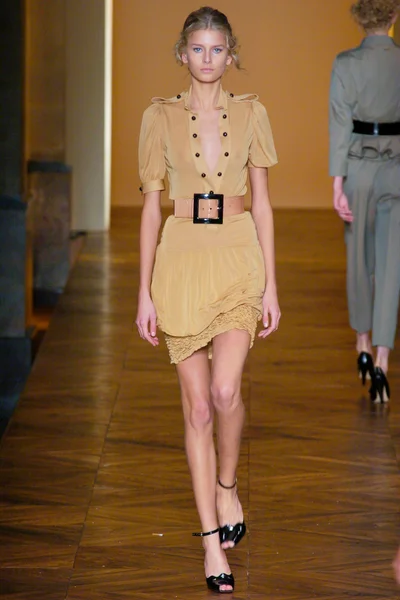 Look 22